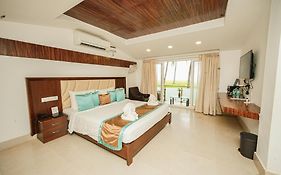 Shelter Beach Resort